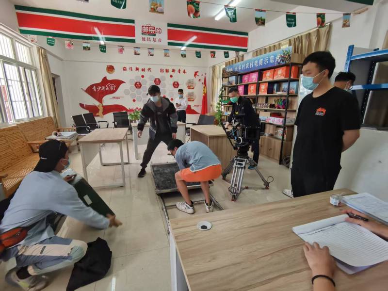 昆明广告片拍摄公司：极简主义践行者，少即是多的视觉哲学